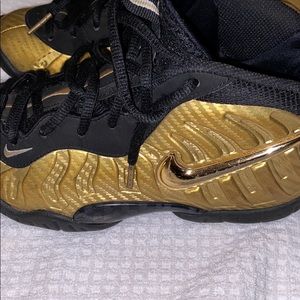 Boys Nike foamposite